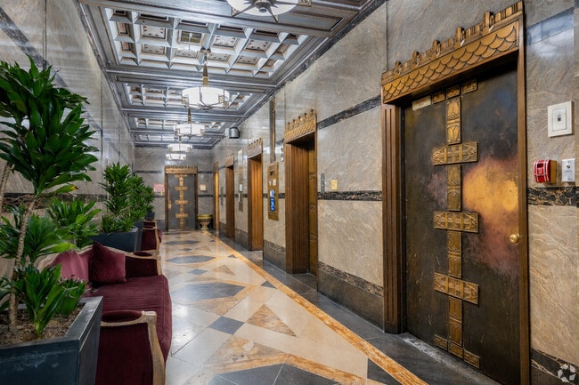Lobby - Premiere Towers