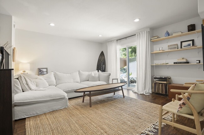 Photo - 27462 Country Glen Rd