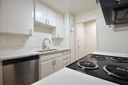 Photo - 6115 Whitsett Ave Apartment Unit 102