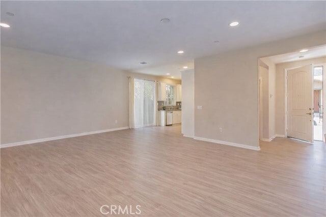 Photo - 726 Huron Dr