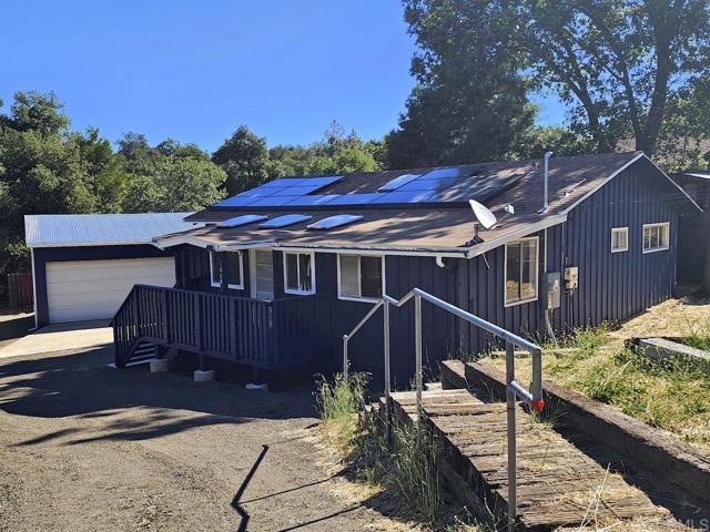 Building Photo - 1008 Manzanita Dr