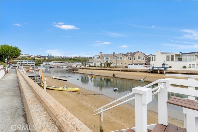 Photo - 325 Grand Canal