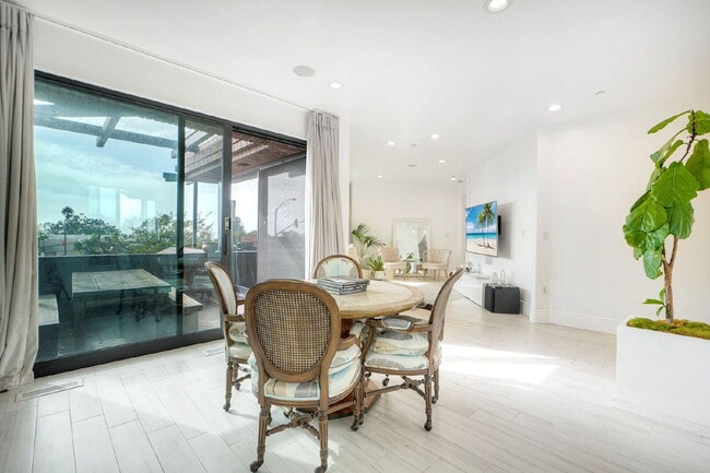 Photo - Live in the heart of Del Mar- where every ...