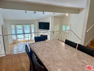 Photo - 1586 Palisades Dr