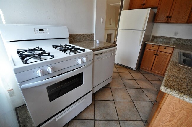 Photo - 1417 S Crescent Heights Blvd Unit 1425