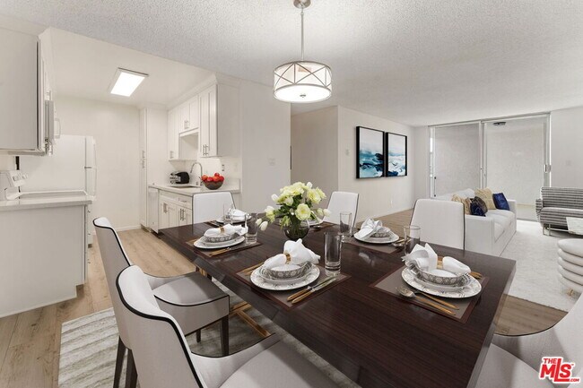 Photo - 1114 12th St Unit 206