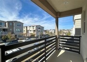 Photo - 211 Goldfinch St House