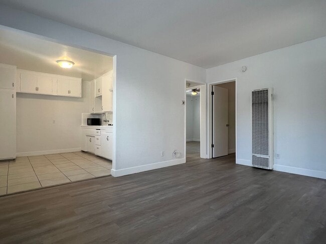 Photo - 2203 Mathews Ave