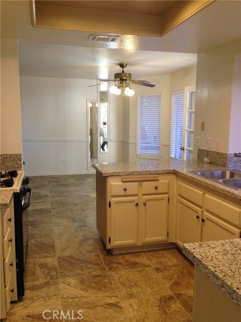 Photo - 10482 Sagecrest Dr