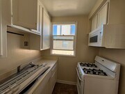 Photo - 131 1/2 North Kenwood Street