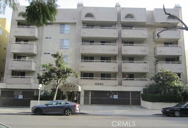 Photo - 10960 Ashton Ave Condo