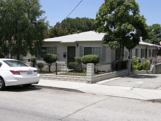 Photo - 10159 Fernglen Ave Unit 10157