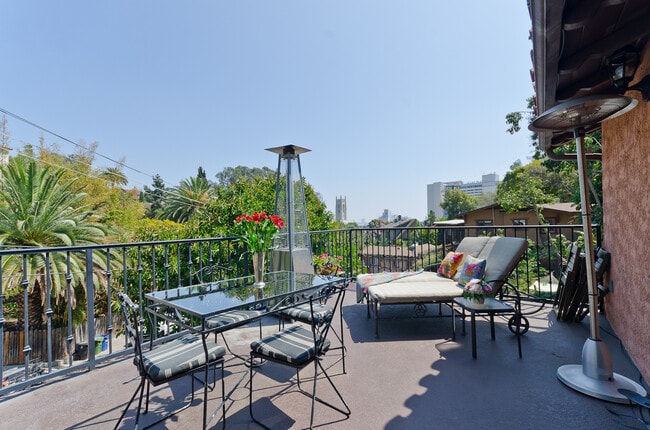 Photo - 2001 Pinehurst Rd Unit 2001