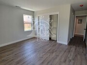 Photo - Modern 3 Bedroom Back House