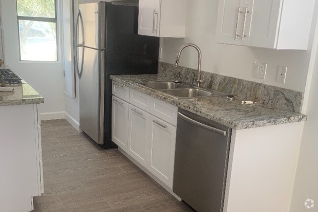 Building Photo - 73530 Catalina Way Unit info@twelve14.com Rental