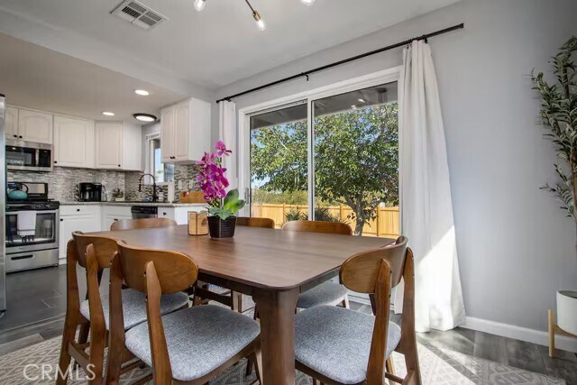 Photo - 60206 Latham Trail