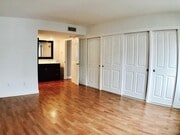 Photo - Beautifully Updated! in the heart of Westwood! North exposure!