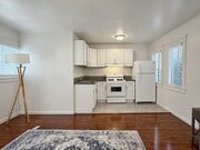 Photo - 746 Daisy Ave