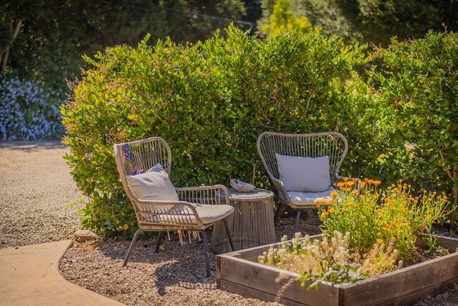 Photo - Upper Ojai Country Charmer w/Granny Flat