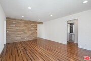 Photo - 122 N Harper Ave Condo