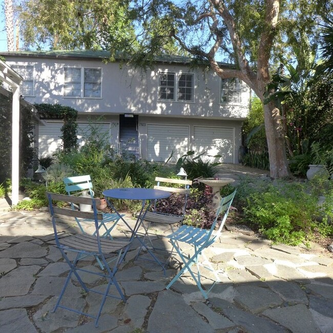 Building Photo - 7923 Norton Ave