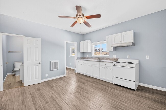 Photo - 2212 Myrtle Ave Unit 10