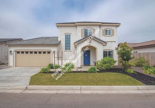 Building Photo - Heritage Square Newer Two Story in Gated Development