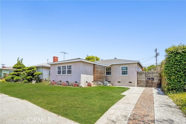 Building Photo - 3816 S Victoria Ave