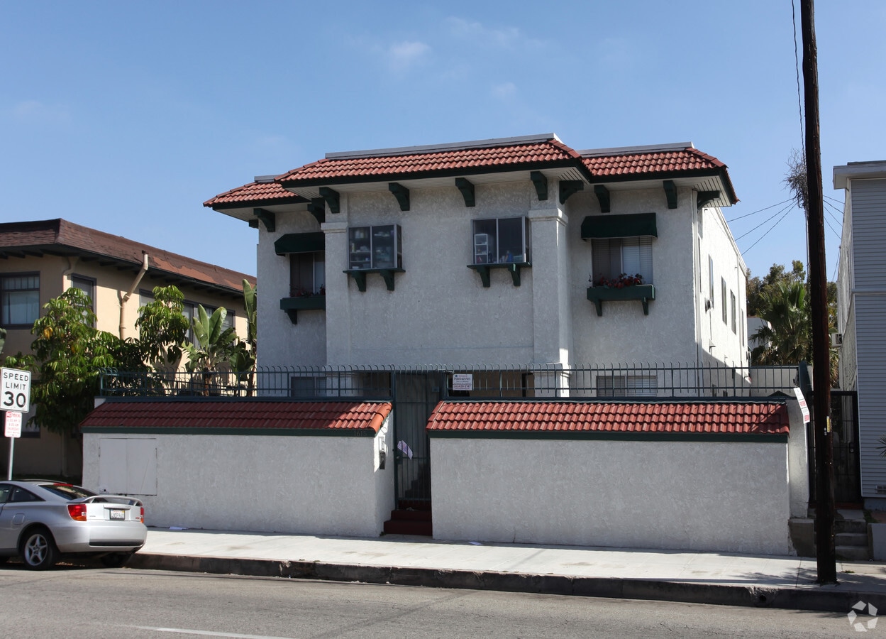 Photo - 1615 E Broadway