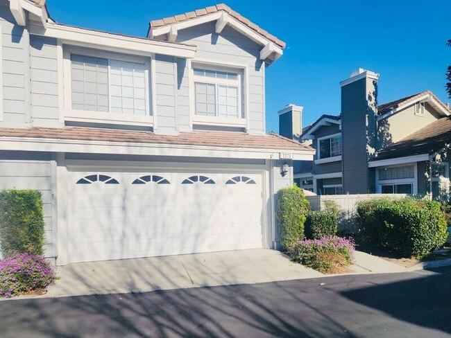 Photo - 2275 Hawthorne Pl