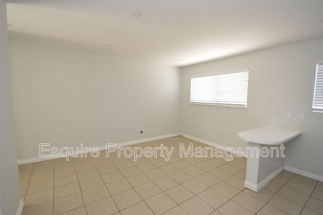 Photo - 421 FIRST STREET Unit B