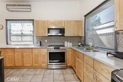Photo - 624 Hawthorne St Unit B
