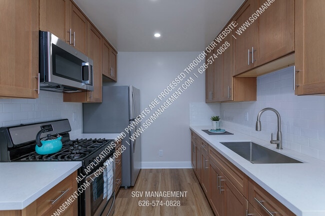 Photo - 60 Auburn Ave