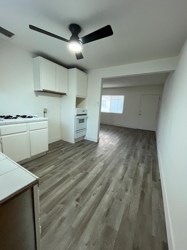 Photo - 2516 Vanderbilt Ln Unit 3