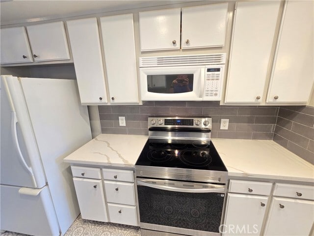 Photo - 8828 Pershing Dr
