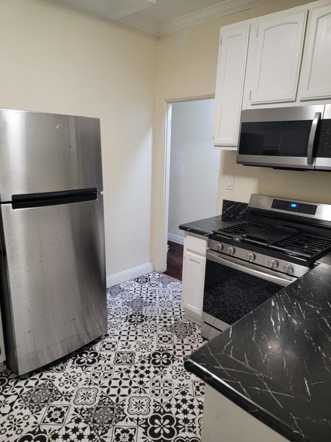 Photo - 3837 W 27th St Unit 3837