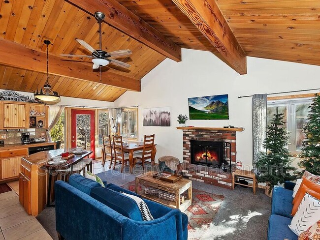 Building Photo - 199 Oriole Dr