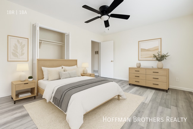 Photo - 1010 N Orange Grove Ave Unit 1