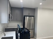 Photo - 633 W Harvard St