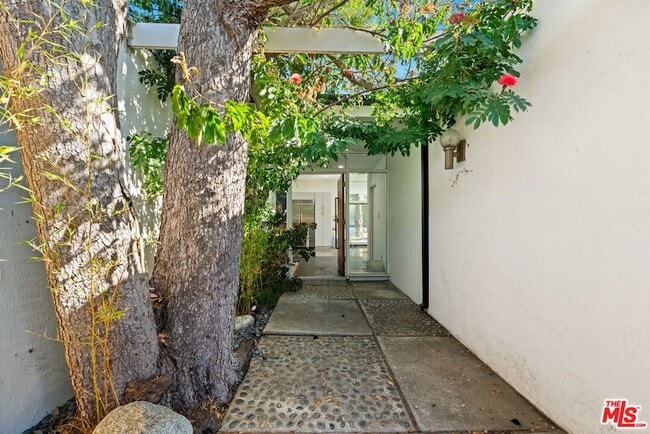 Photo - 3744 Cody Rd