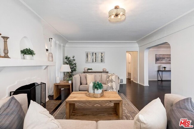 Photo - 373 S Crescent Heights Blvd