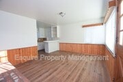 Photo - 737 N G St House