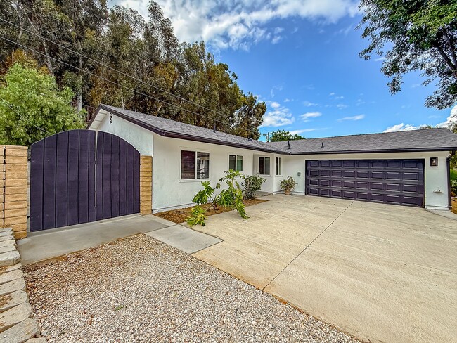 Photo - 717 Watson Ave