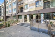 Photo - The Henley Apartments