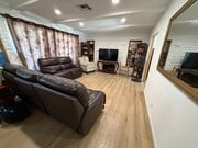 Photo - 750 N Hagar St