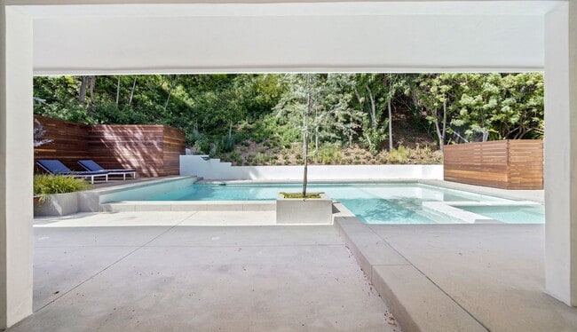 Photo - 16105 Clear Oak Dr