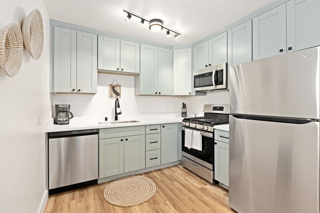 Photo - 5066-68 Brighton Ave Unit 5068 1/2