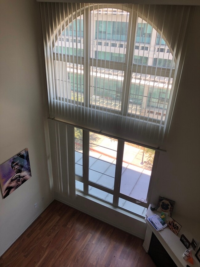East Village Downtown 2BR / 2BA with LOFT ... - East Village Downtown 2BR / 2BA with LOFT ...