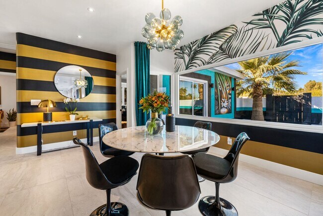 Photo - The Escape Island - Pool, Jacuzzi & Privat...