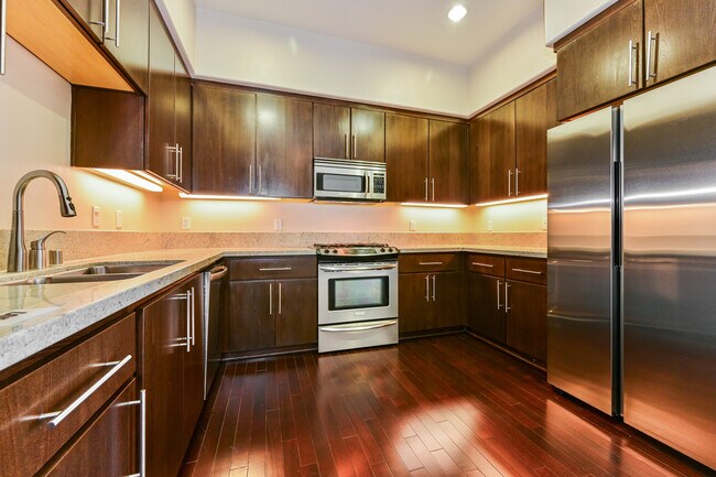 Photo - 10878 Bloomfield St Unit 407